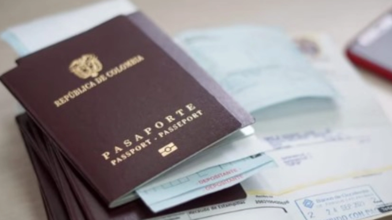 Otra ventaja: la renovación del pasaporte será 100% en línea para algunos colombianos, vea cómo solicitarlo En Envigado se hará una jordana especial para expedición y renovación de pasaportes