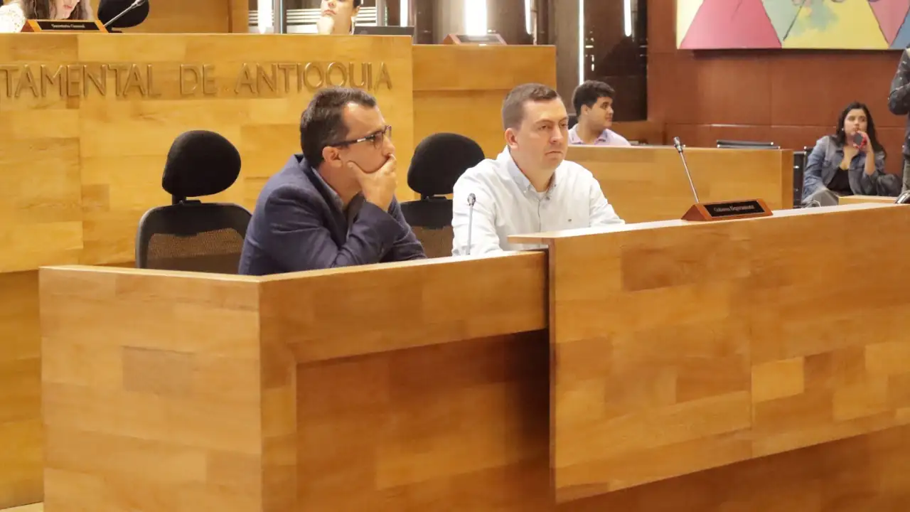 Concesión vía láctea: por 30 años esta concesión estará ejecutando las obras en la vía a la subregión del Norte de Antioquia