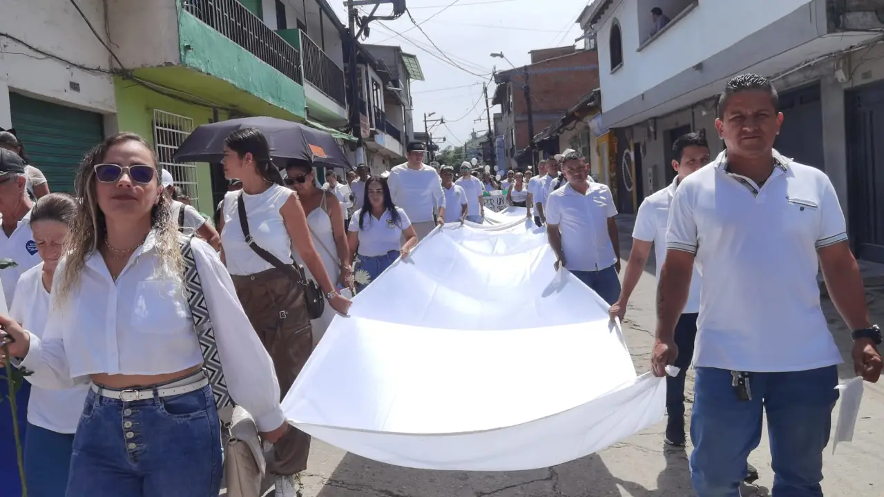 Habitantes de San Rafael se movilizan en apoyo al alcalde tras nuevas amenazas