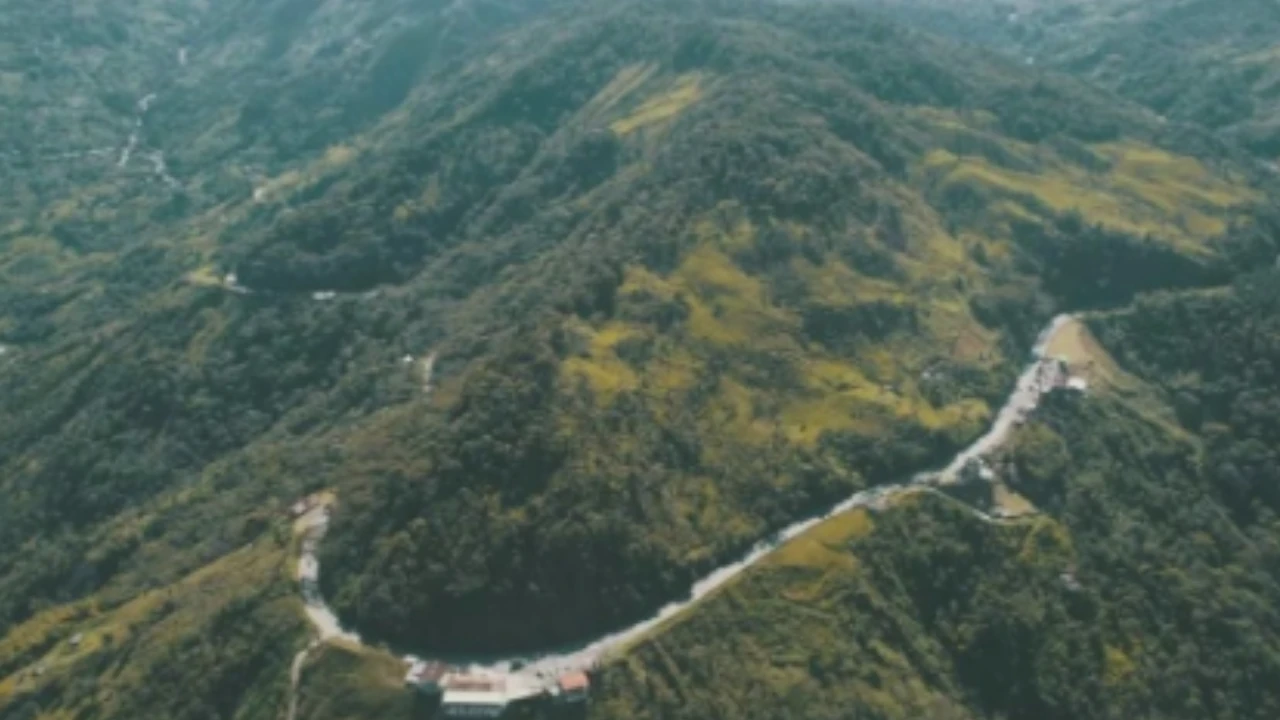 El Gobierno Nacional planea invertir $3.1 billones para mejorar la conectividad entre Medellín y Bogotá DobleCalzada Medellin Bogota
