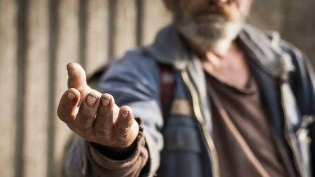 Habitante de calle fue encontrado en La Candelaria con un golpe en la cabeza, murió en un hospital