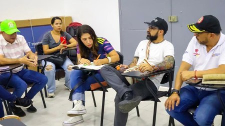 MesaDialogosParoMinero