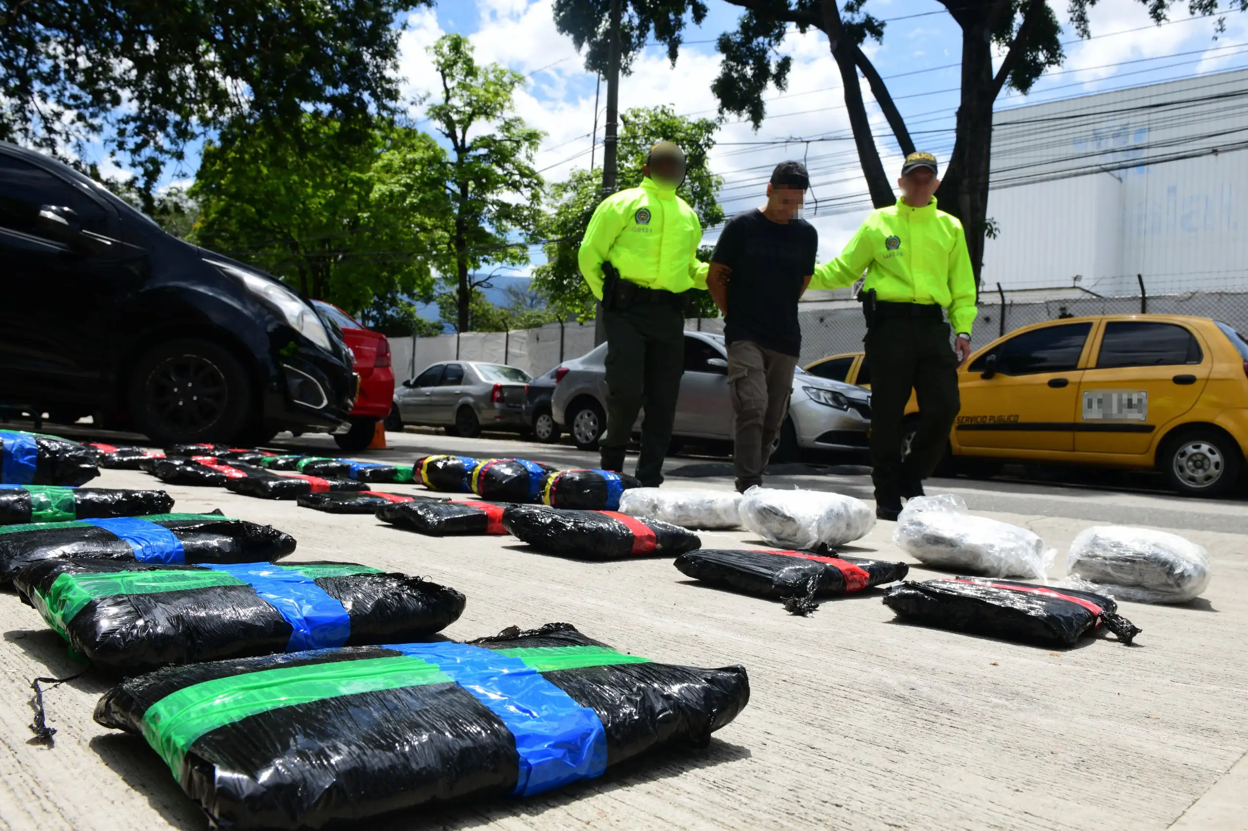 Policía-incautación-Marihuana