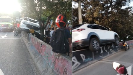 Vehículo choca contra separador en la salida de la 65, cerca al puente Madre Laura