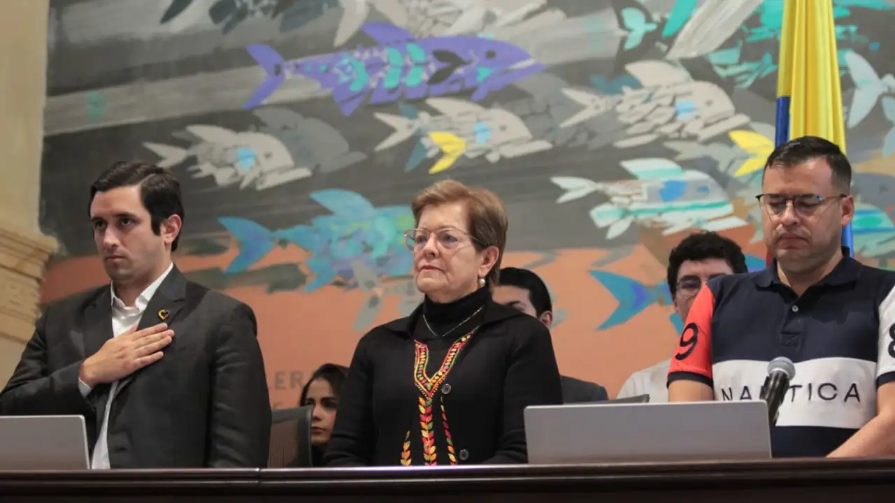 ¡Atención! El horario laboral nocturno iniciaría desde las 7 de la noche ¿Qué falta para que sea realidad? 2 aprobado-articulo-trabajo-nocturno-colombia-reforma-laboral1