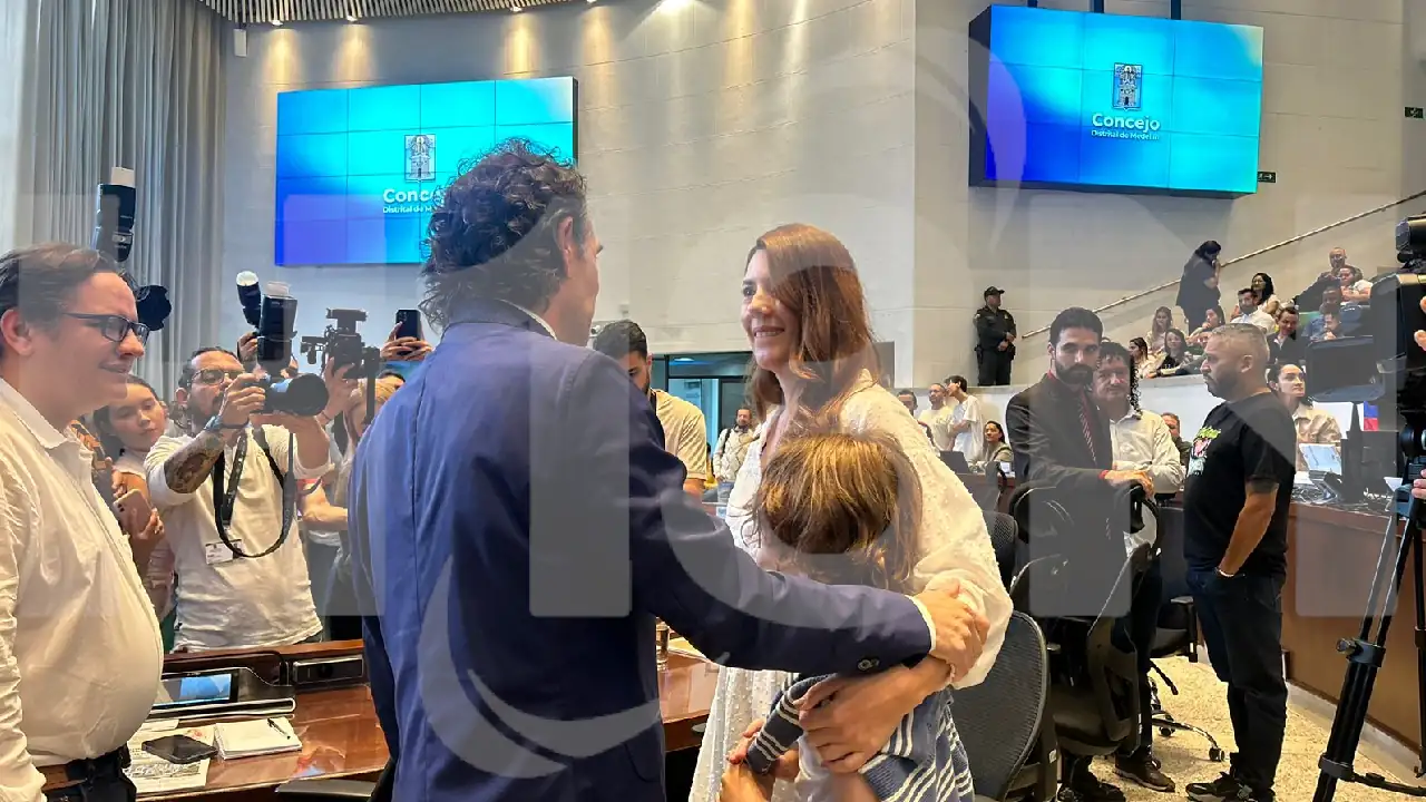 Es oficial, Camila Gaviria es nueva concejal de Medellín y el partido Creemos muestra su poder en el recinto 1 camila-gaviria-nueva-concejal-medellin1