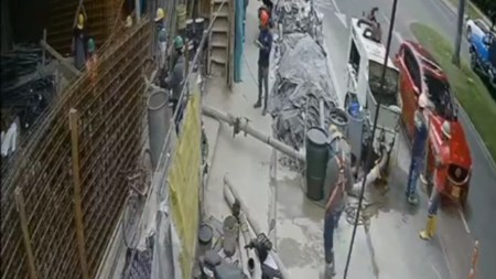 Obrero fue atropellado por un carro en la Avenida Bolivariana