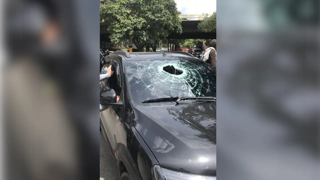 Identifican a dos presuntos sospechosos por el ataque con piedras a conductores en Medellín, ¿cómo operan? 1 como-atacan-habitantes-calle-ataque-piedra-conductores1