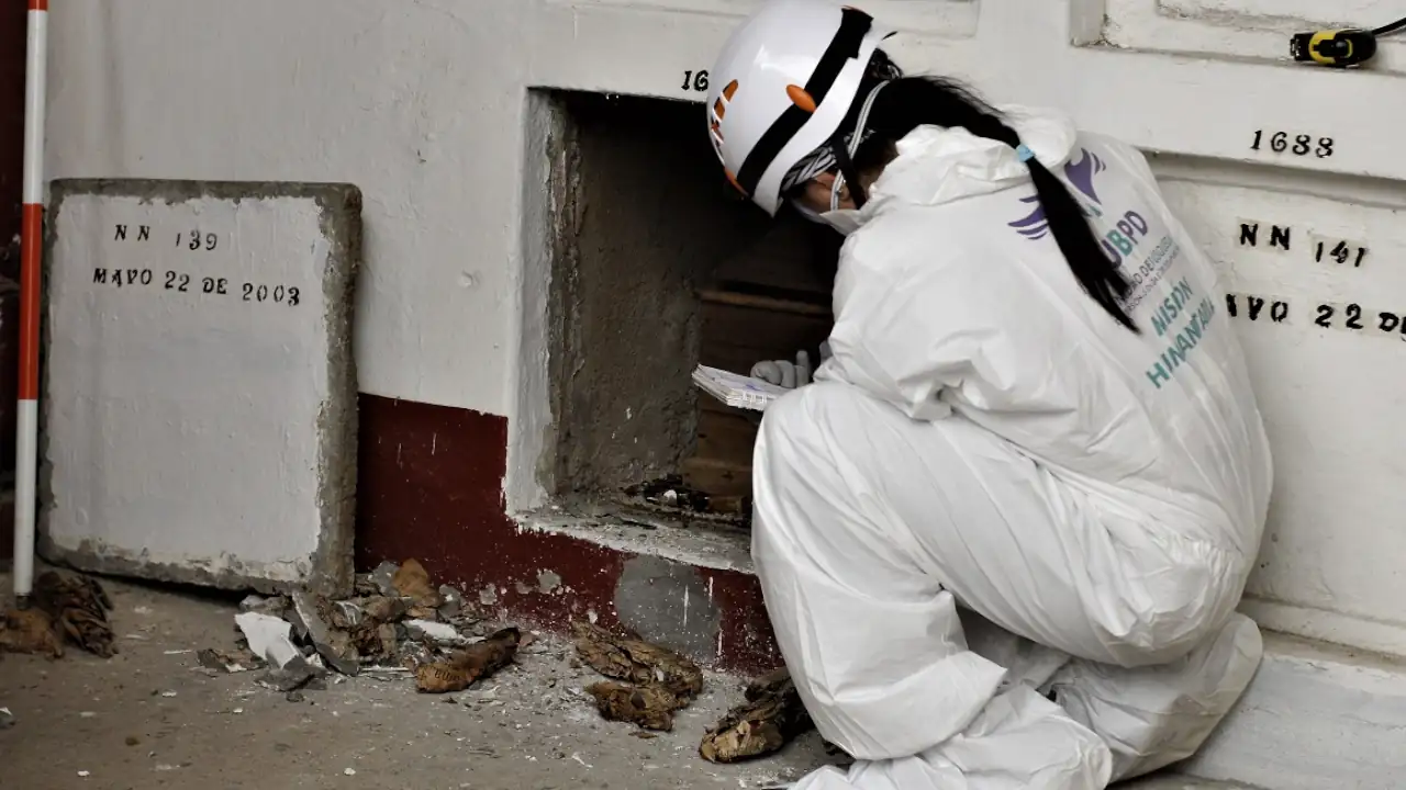 Búsqueda de desaparecidos: en el cementerio de Rionegro recuperan 25 cuerpos en la segunda intervención de la UBPD