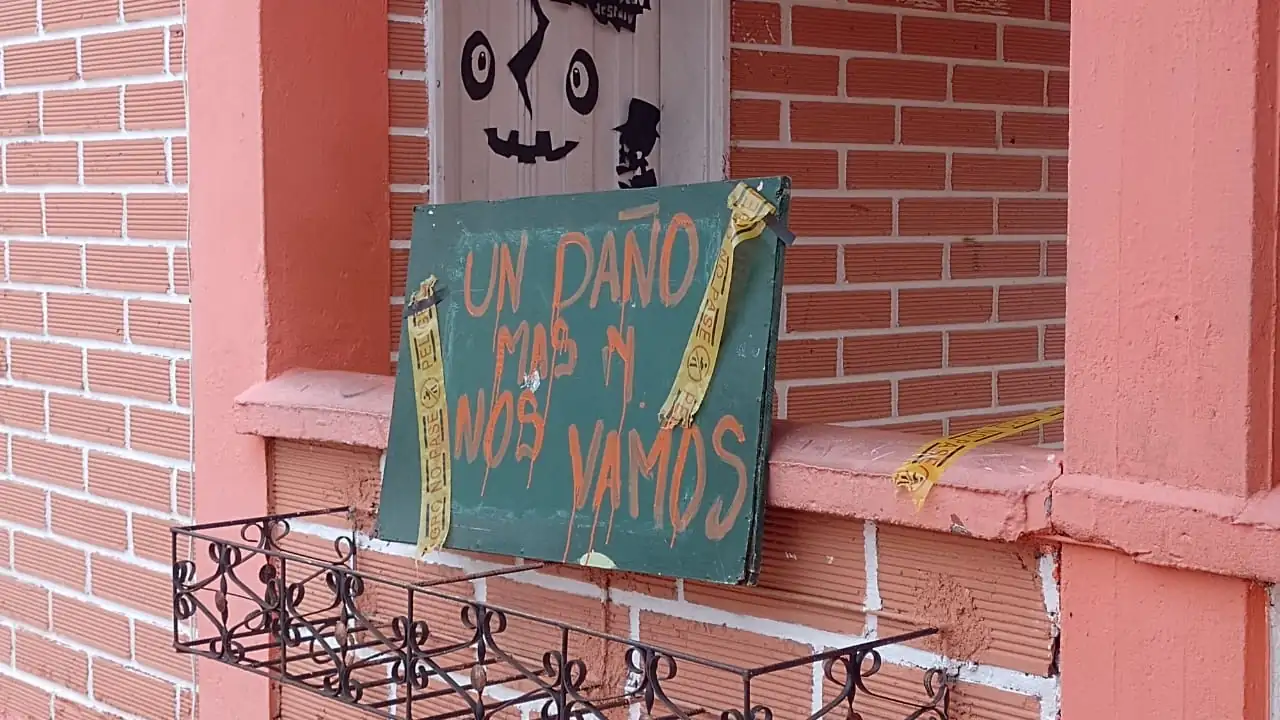 “Un daño más y nos vamos”: estudiantes de Argelia ante deterioro en la infraestructura educativa escuela-argelia-mala-infraestructura-protesta