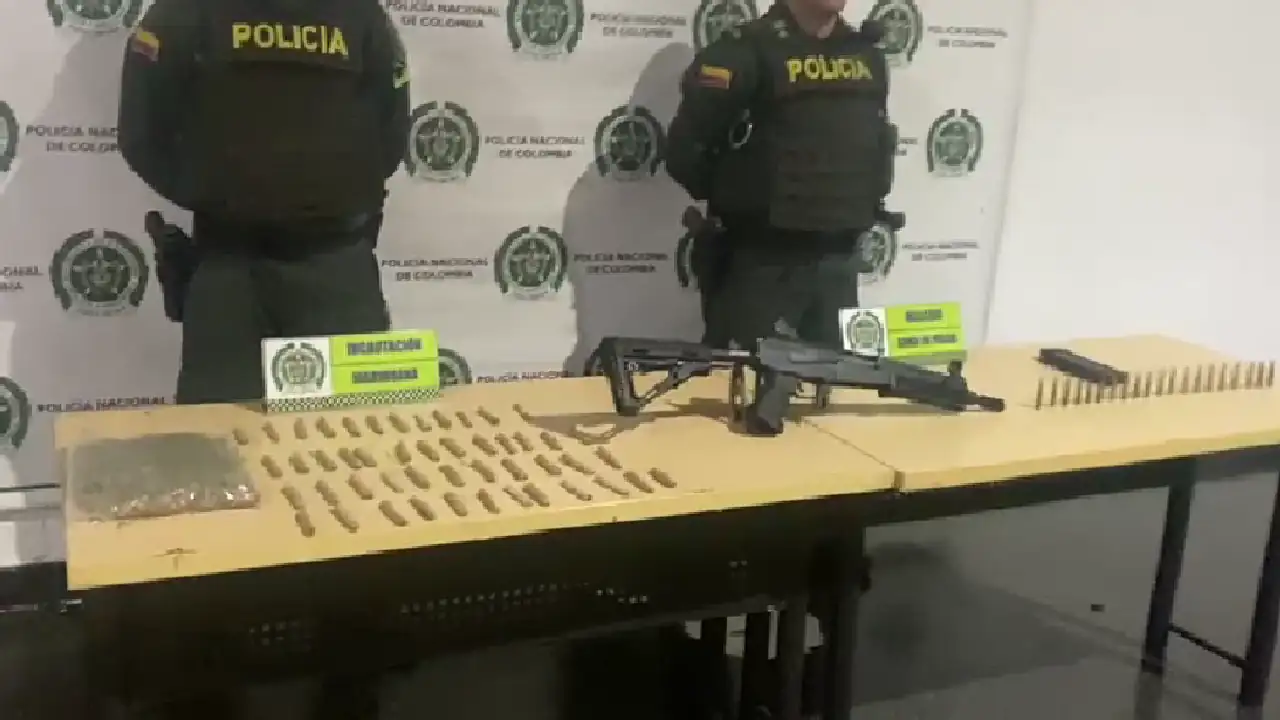 fusil-hallado-bolso-belen1