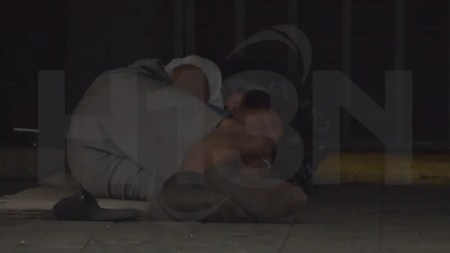 Otro habitante de calle muerto en Medellín: policías hallan el cuerpo con heridas de arma blanca habitantes-de-calle-