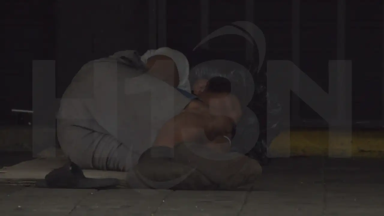 Otro habitante de calle muerto en Medellín: policías hallan el cuerpo con heridas de arma blanca habitantes-de-calle-