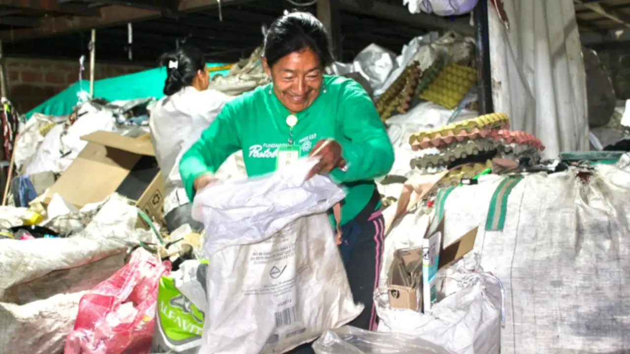 ¡Una apuesta ambiental! Recicladores de Medellín reciben apoyo para dignificar su trabajo residuos-solidos-reciclaje