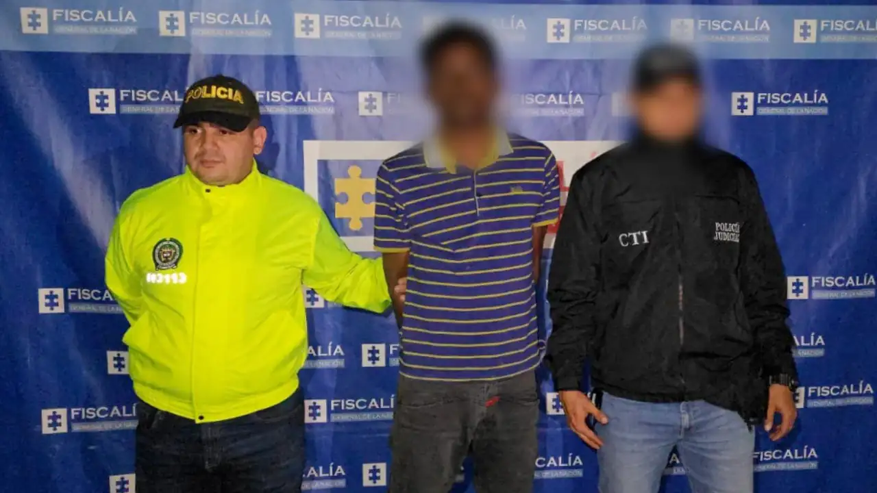 En Medellín, capturan a hombre que habría lanzado una piedra a un motociclista que falleció