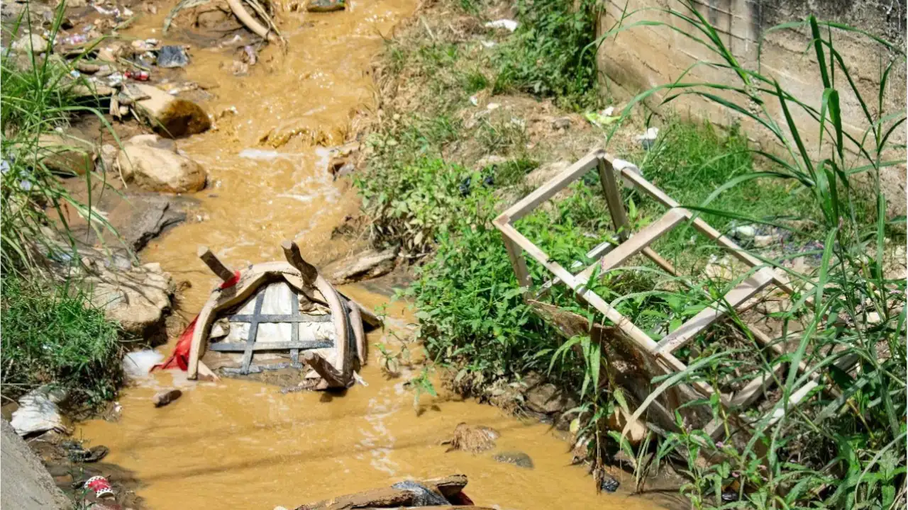 ¡Bote las cosas donde van, el río no es tiradero! Hay que tener mayor cuidado en épocas de lluvia