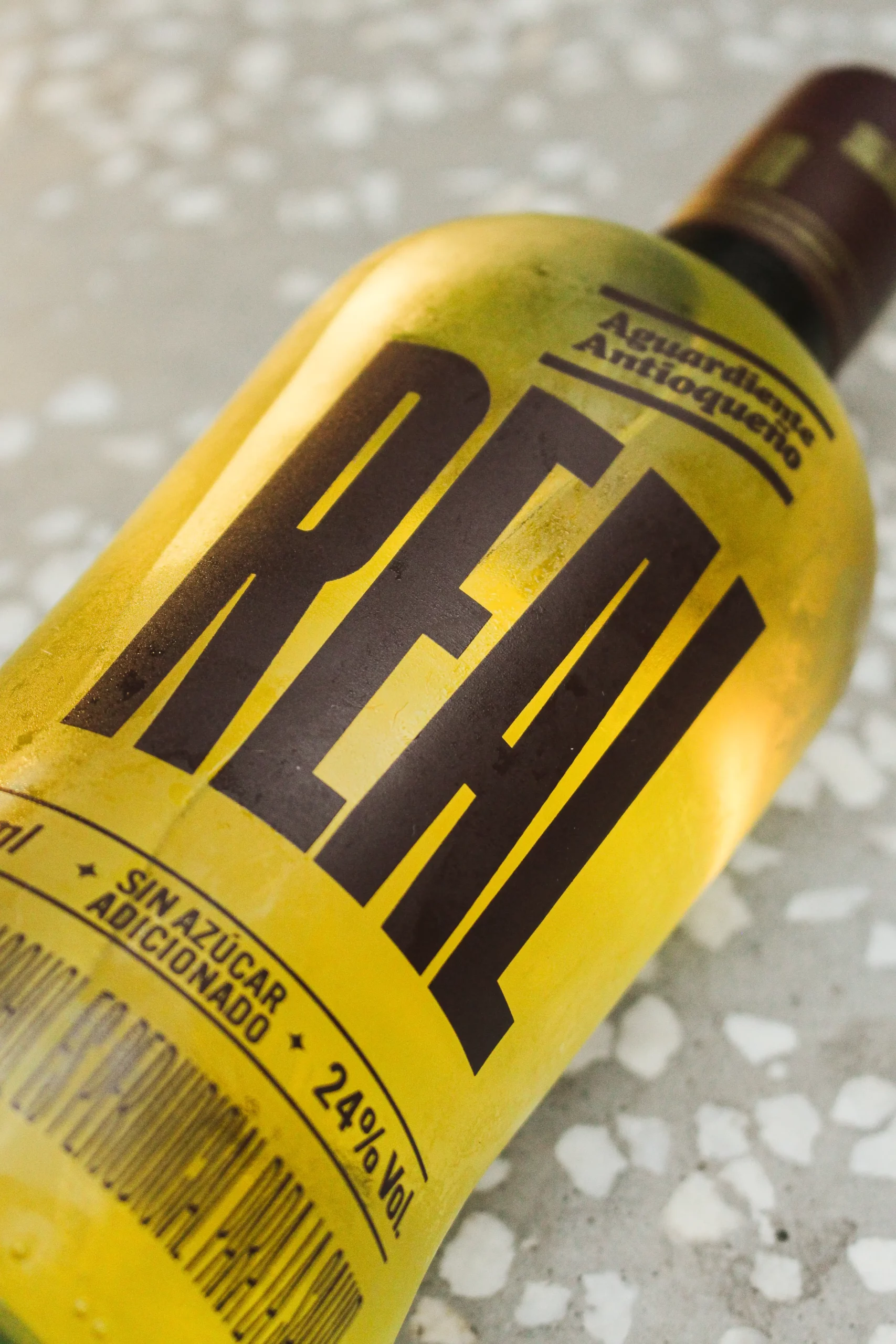 ¡Se llegó diciembre! La Fábrica de Licores de Antioquia lanzó su nuevo producto ‘Real’ 4 aguardiente-real-nuevo-producto-fla4