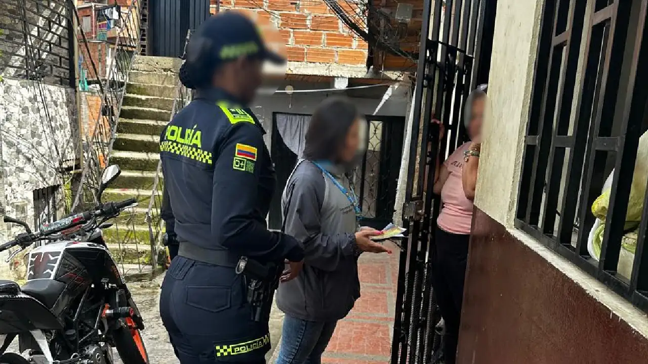En la comuna 8 de Medellín autoridades realizaron actividades preventivas contra el delito del hurto 1 campañas-prevencion-hurto-villatina1