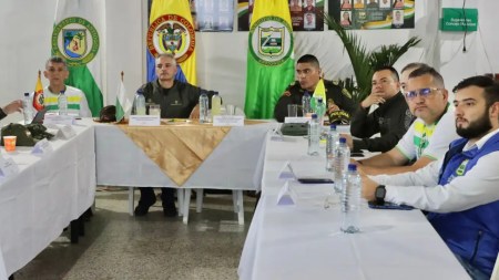 Gobernador de Antioquia afirmó que asfixiando las rentas ilícitas de las Farc y el ELN se debilita su accionar consejo-seguridad-anori-gobernador-andres-julian-rendon