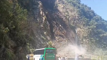 derrumbe-via-salgar-suroeste-antioqueño