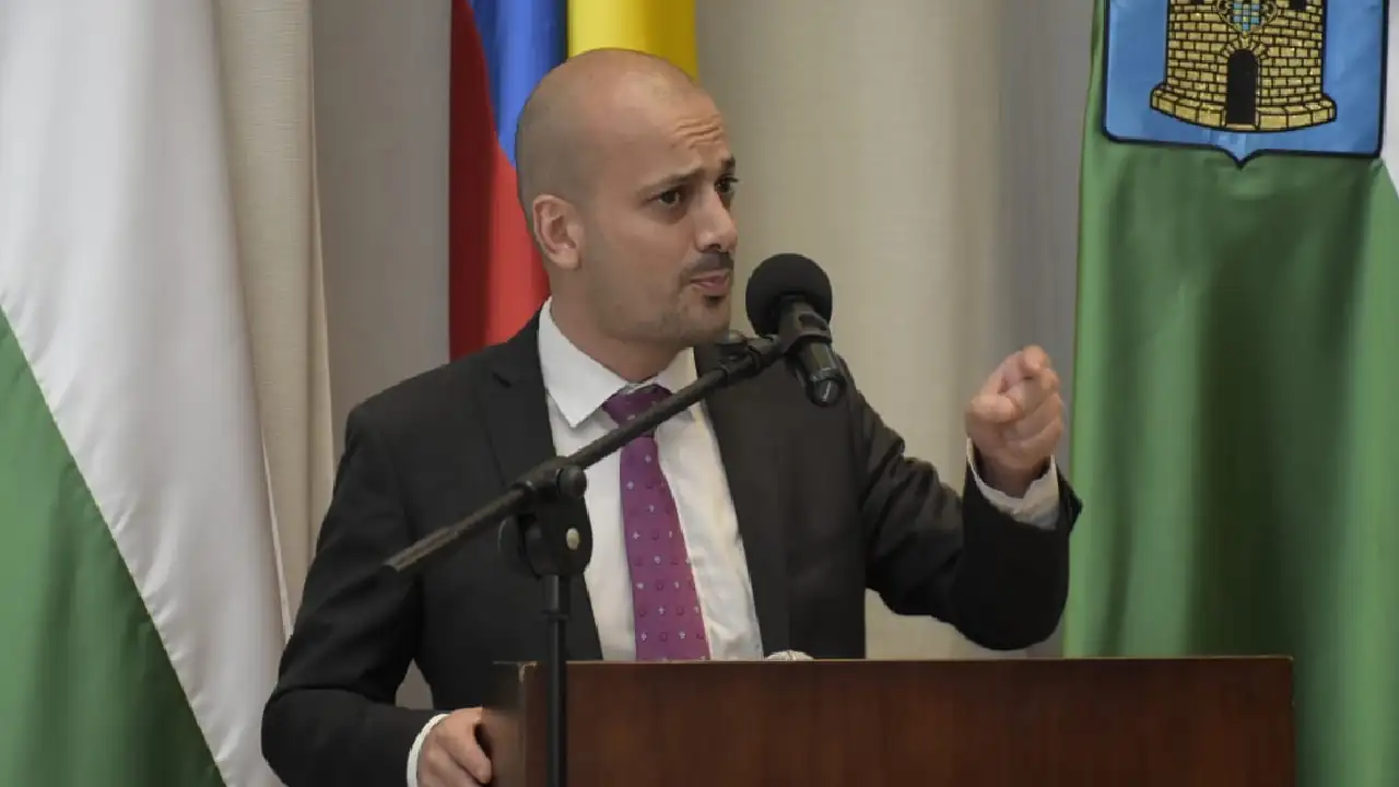 inhabilidad-exconcejal-medellin-malos-tratos-compañeros