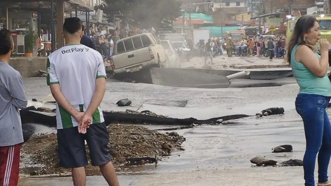 inundaciones-ruptura-tubo-santacruz-medellin2