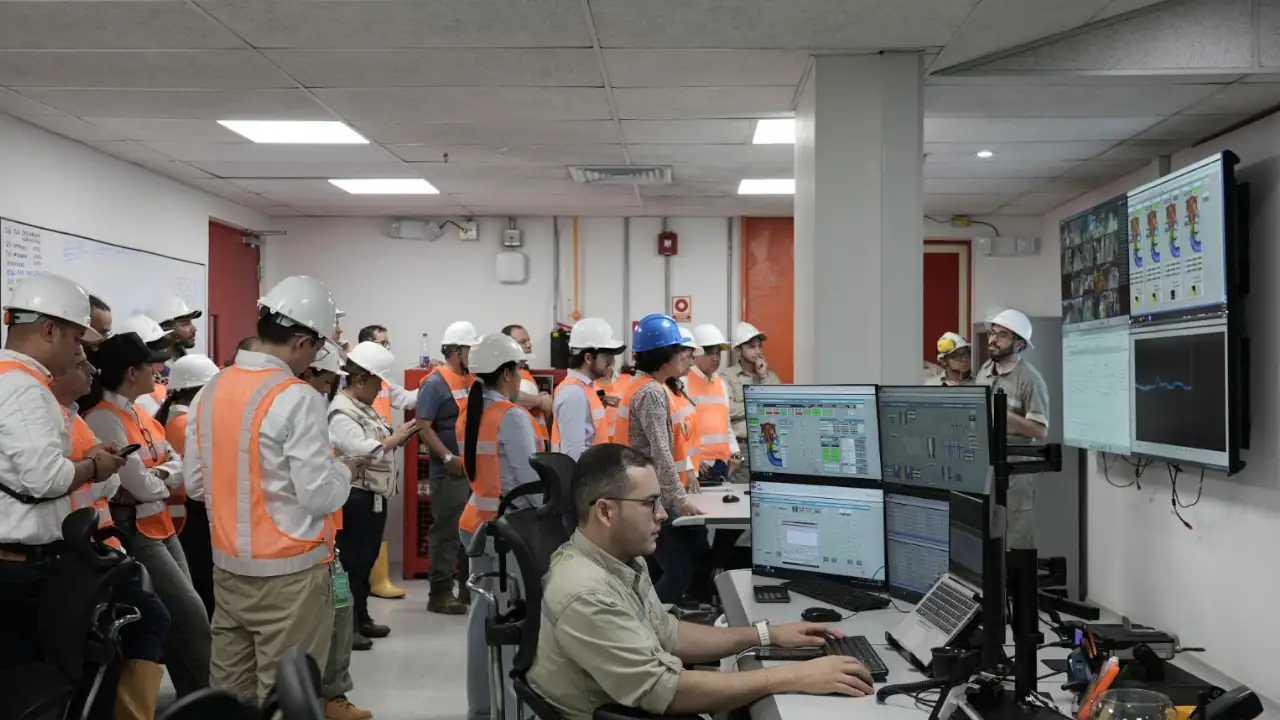 Congresistas visitaron Hidroituango y evaluaron el progreso del proyecto hidroeléctrico