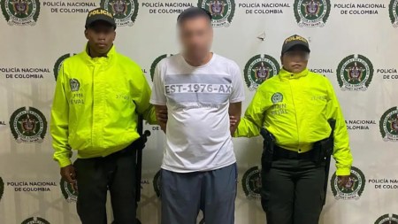 Capturan a un hombre en Aranjuez por tentativa de feminicidio: habría arrojado a su pareja desde un cuarto piso Caso-2-captura-hombre-aranjuez-medellin