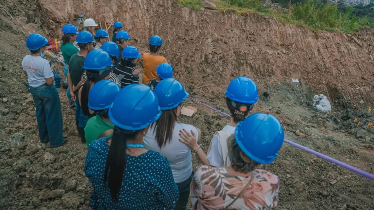 Restos óseos hallados en La Escombrera: avances en la búsqueda de desaparecidos en la Comuna 13