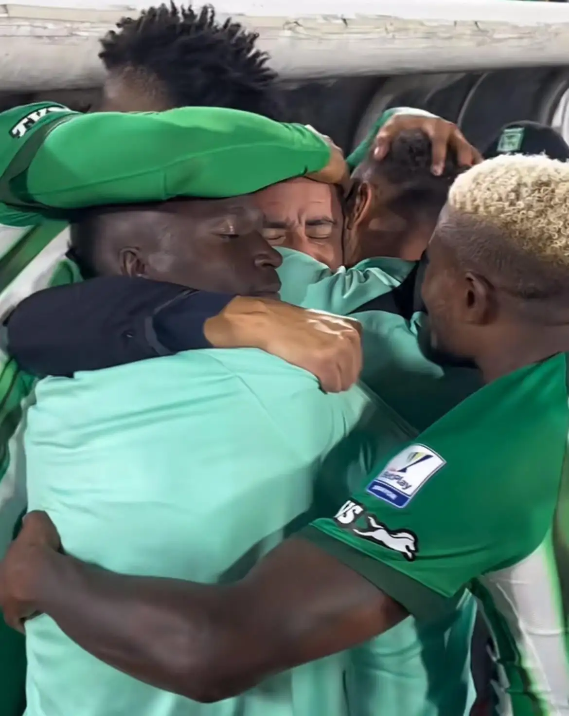 Tras 22 años de espera, Nacional le da la 'pela' al América: los verdes más cerca de la Copa 1 Tras 22 años de espera, Nacional le da la 'pela' al América: los verdes más cerca de la Copa