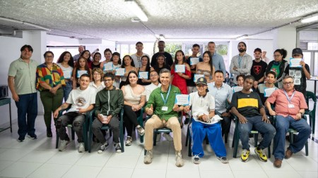 ¡Una oportunidad para bien! 33 jóvenes que habían cometido delitos se reincorporaron y lograron sus estudios de bachillerato