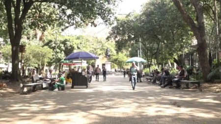 Vecinos-Parque-Bolívar