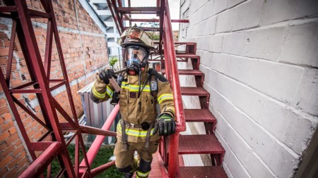 81 incendios atendidos, Algunos provocadospor globos de mecha y pólvora en Medellín