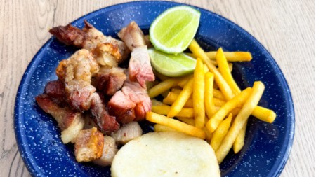 El Chicharrón Med Fest será una vitrina para marcas y emprendedores locales, ofreciendo una amplia variedad de productos