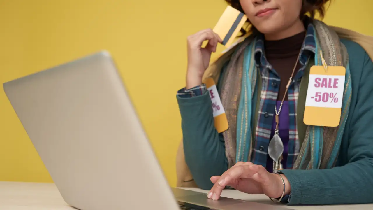 ¡Cuidado con las estafas navideñas! Consejos para comprar seguro en línea compra-en-liena