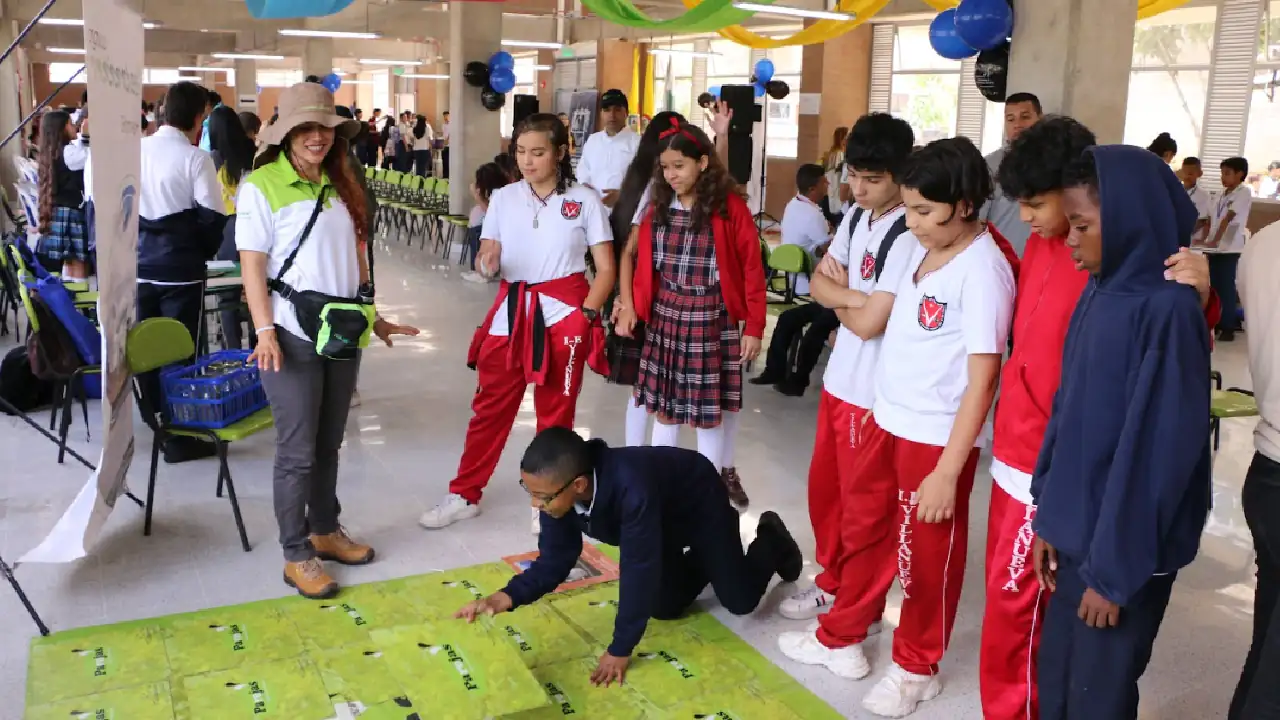 dotacion-estudiantes-copacabana2