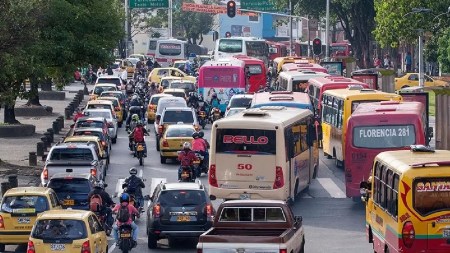 Plataformas digitales y falta de recursos tiene en crisis al sector del Transporte Público Colectivo en el Valle de Aburrá feria-internacional-transporte-medellin1