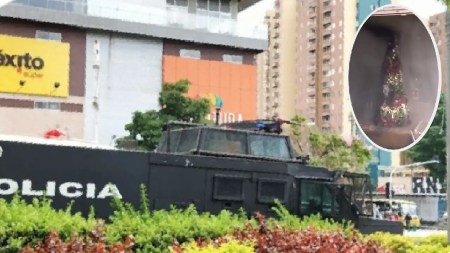 incendio-centrocomercial-aventura-medellin2