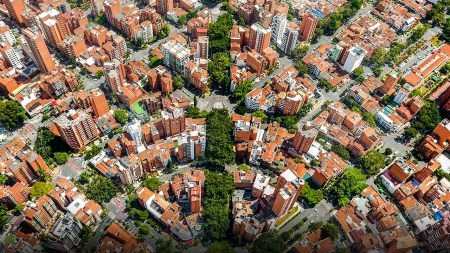 ¡Lamentable! Una mujer extranjera perdió la vida al caer desde el piso 13 de un edificio en Laureles ¡Lamentable! Una mujer extranjera perdió la vida al caer desde el piso 13 de un edificio en Laureles