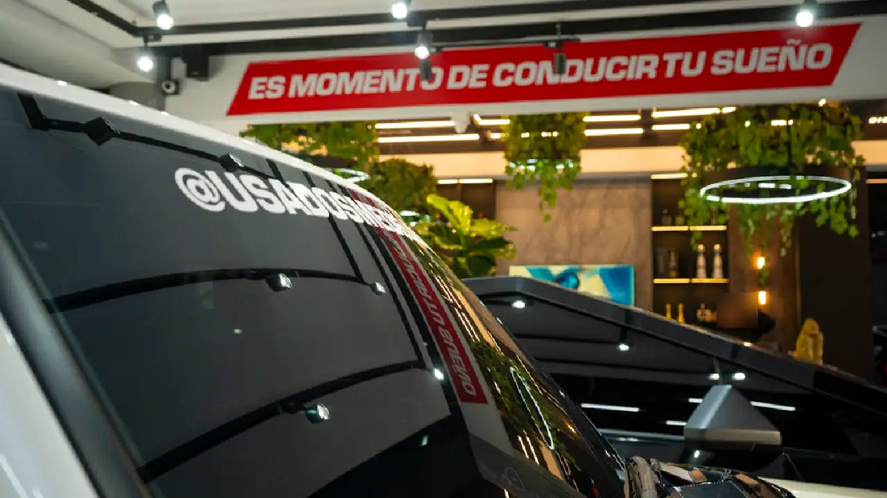 mercado-vehiculos-2025-sostenibilidad-hibridos-ekectricos-colombia2