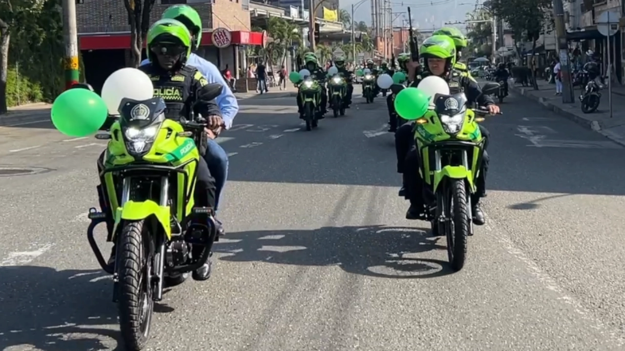 Policía y agentes de tránsito de Itagüí estrenan nuevo parque automotor 2 Policía y agentes de tránsito de Itagüí estrenan nuevo parque automotor