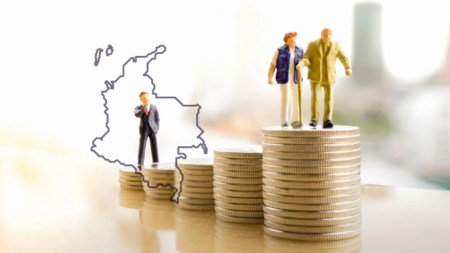 Reforma pensional: conozca los cambios que transforman la jubilación de mujeres y hombres pago-pension-colombia-salario-minimo-2025