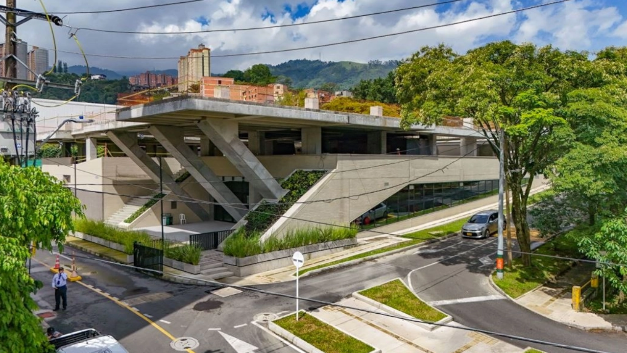 I. Universitaria de Envigado