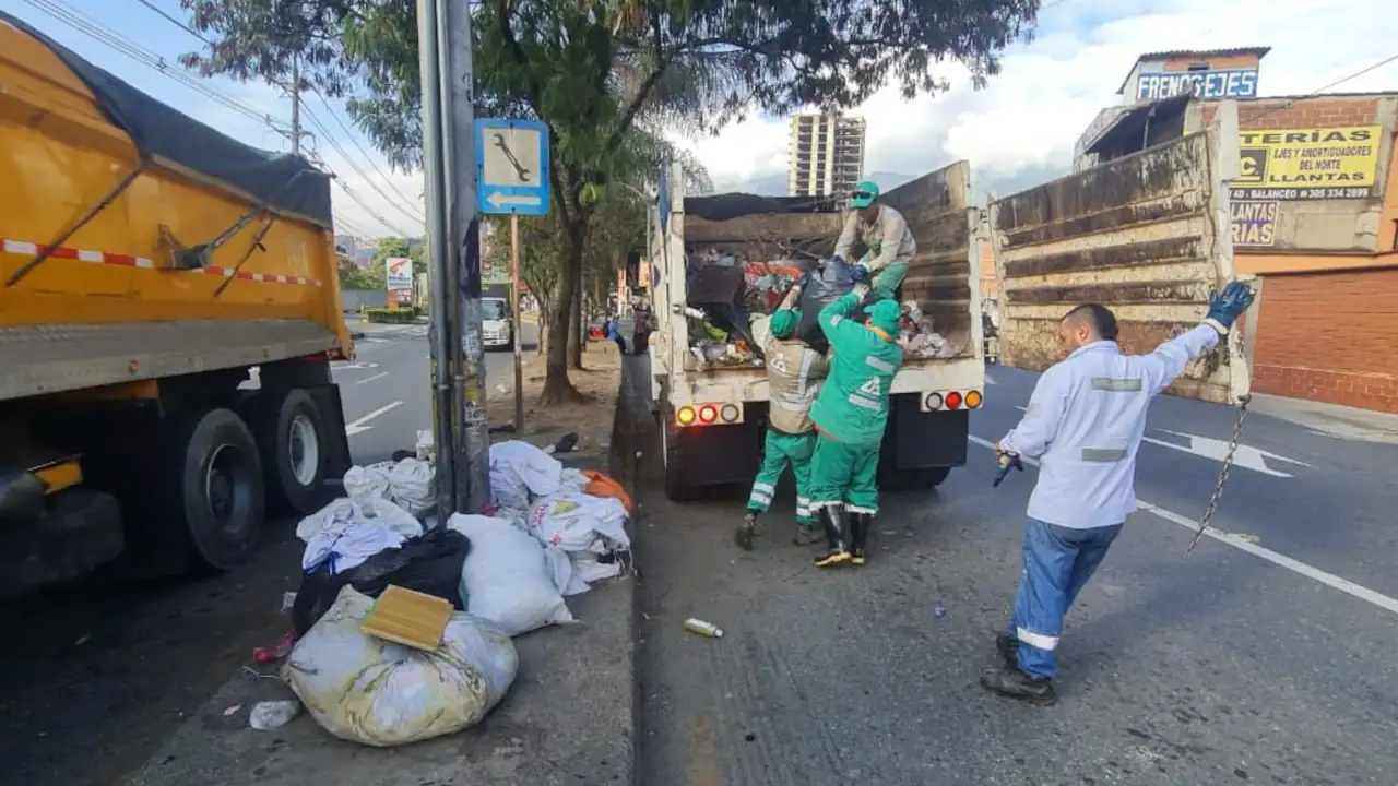 Inicia en Bello el primer operativo del año para recuperar el espacio público