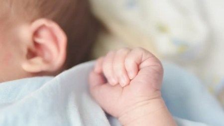 Una desalmada abandonó a un recién nacido a la orilla de un río en Antioquia