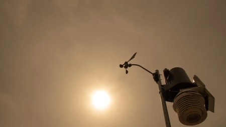 La quema de pólvora aumentó un 160% la contaminación del aire en algunos municipios antioqueños: Cornare