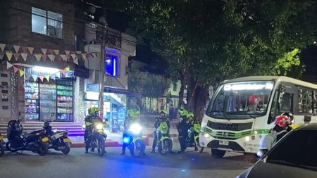 Autoridades desmienten rumores de toque de queda en barrios de Medellín