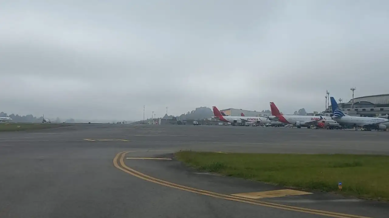 Aeropuerto de Rionegro reporta 48 vuelos con retrasos y cancelaciones Aeropuerto de Rionegro reporta 48 vuelos con retrasos y cancelaciones