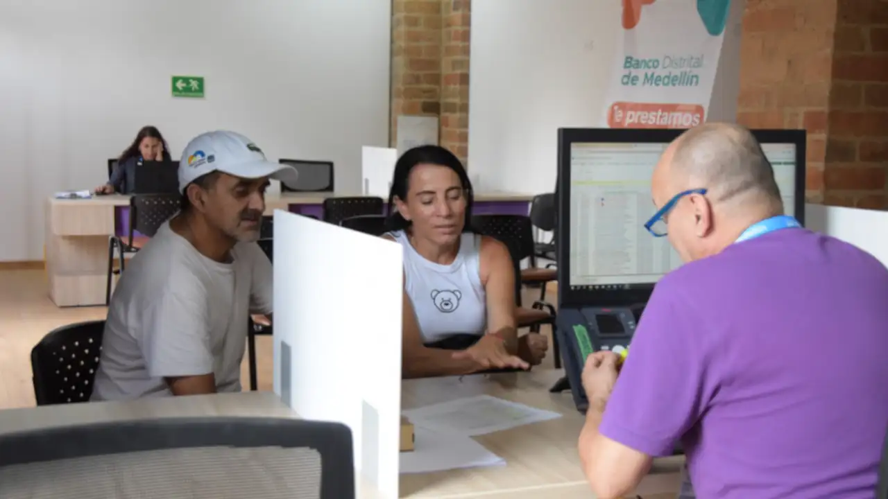 Banco-Distrital-medellín