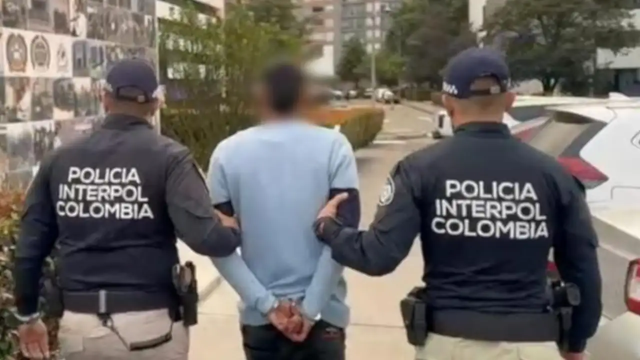 Capturan en Bogotá a un hombre señalado de asesinar a un hincha de Millonarios en Chile 2 Captura-